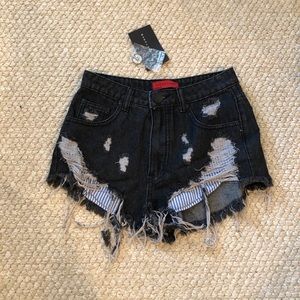 NEW Signature8 shorts